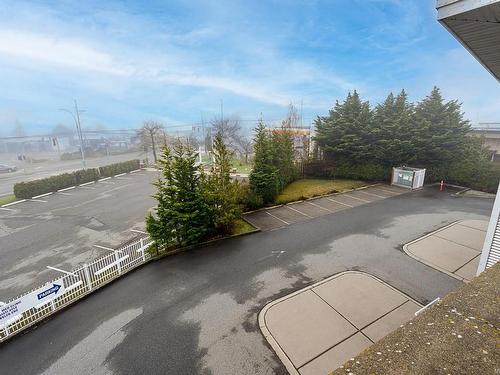 203-1629 Townsite Rd, Nanaimo, BC - Outdoor