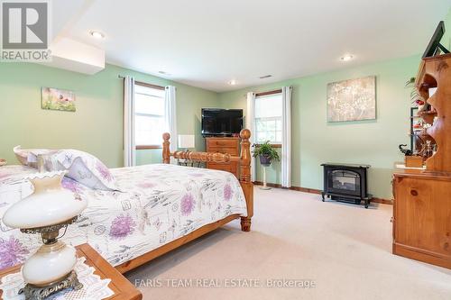 63 Broadview Street, Collingwood, ON - Indoor Photo Showing Bedroom