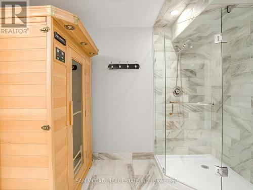 4086 Hickory Drive, Mississauga (Rathwood), ON - Indoor Photo Showing Bathroom