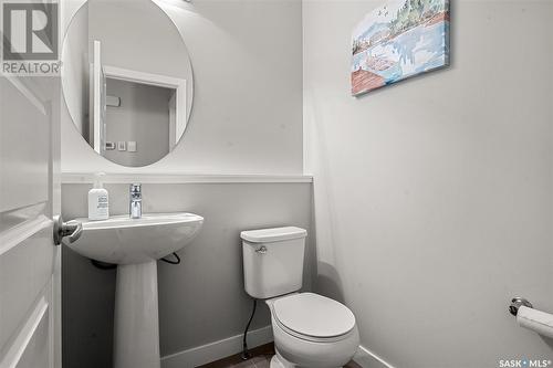 438 Secord Way, Saskatoon, SK - Indoor Photo Showing Bathroom