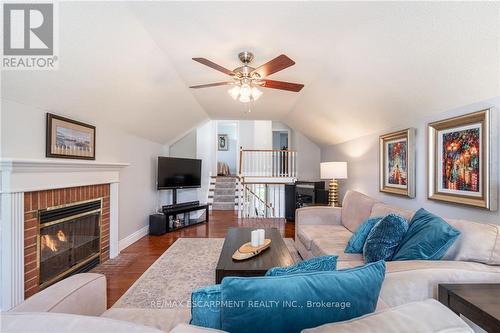 15 Pinecreek Road, Hamilton (Waterdown), ON - Indoor Photo Showing Living Room With Fireplace