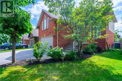 15 Pinecreek Road, Hamilton (Waterdown), ON - Outdoor