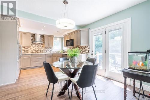 15 Pinecreek Road, Hamilton (Waterdown), ON - Indoor Photo Showing Dining Room