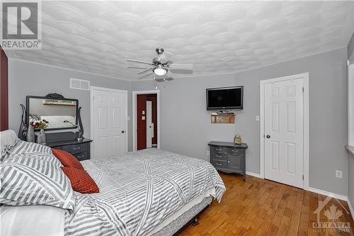 34009 Highway 41 Highway, Eganville, ON - Indoor Photo Showing Bedroom