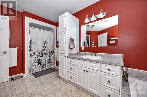 34009 Highway 41 Highway, Eganville, ON - Indoor Photo Showing Bathroom