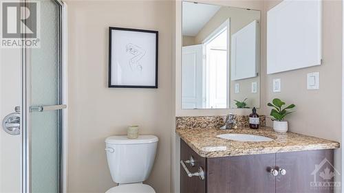 100 Roger Guindon Avenue Unit#404, Ottawa, ON - Indoor Photo Showing Bathroom