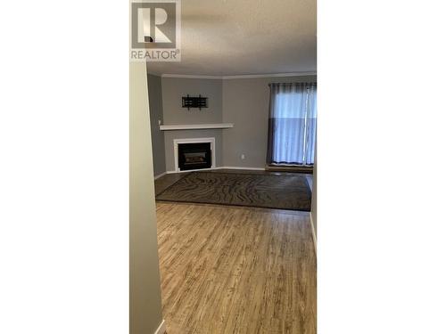 5300 25Th Avenue Unit# 10, Vernon, BC - Indoor With Fireplace