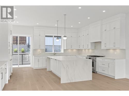 1955 Harris Drive, Penticton, BC - Indoor Photo Showing Kitchen With Upgraded Kitchen