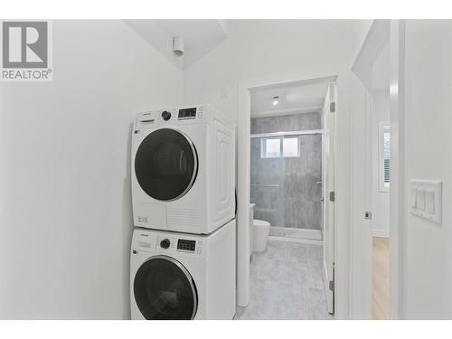 1955 Harris Drive, Penticton, BC - Indoor Photo Showing Laundry Room