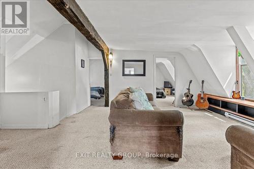 2083 Hollowview Road, Stirling-Rawdon, ON - Indoor Photo Showing Other Room