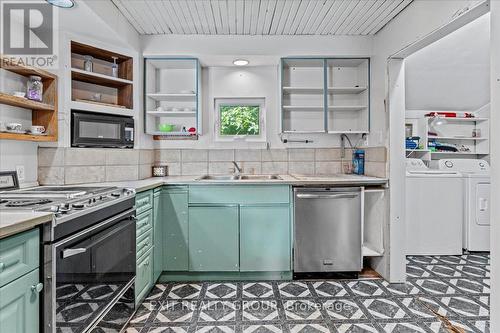 2083 Hollowview Road, Stirling-Rawdon, ON - Indoor Photo Showing Kitchen With Double Sink