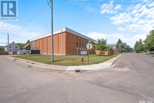 1036 7Th Avenue Nw, Moose Jaw, SK 