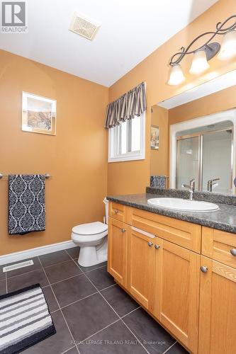 Ensuite Bathroom - 76 Shaw Boulevard, Central Elgin (Lynhurst), ON - Indoor Photo Showing Bathroom