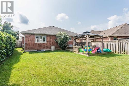 Large yar - 76 Shaw Boulevard, Central Elgin (Lynhurst), ON - Outdoor With Exterior