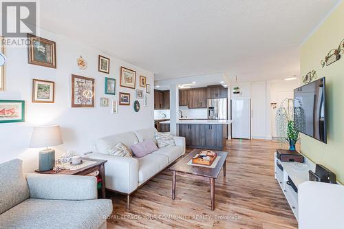 803 - 55 Bamburgh Circle, Toronto (Steeles), ON - Indoor Photo Showing Living Room