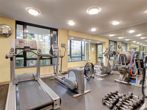 508-751 Fairfield Rd, Victoria, BC - Indoor Photo Showing Gym Room