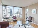 508-751 Fairfield Rd, Victoria, BC  - Indoor Photo Showing Living Room 