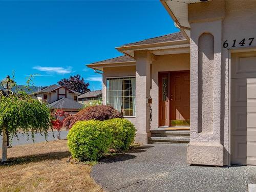 6147 Garside Rd, Nanaimo, BC 