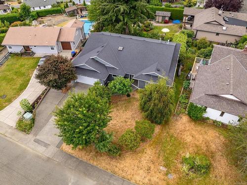 973 Evergreen Ave, Courtenay, BC 