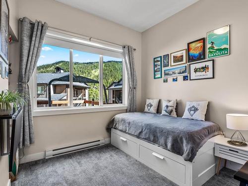 43-1240 Alpine Road, Sun Peaks, BC - Indoor Photo Showing Bedroom