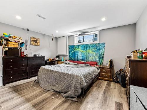 653 Sydney Ave, Kamloops, BC - Indoor Photo Showing Bedroom