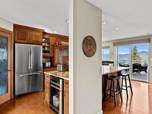 2015 High Country Blvd, Kamloops, BC - Indoor Photo Showing Kitchen