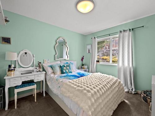 2015 High Country Blvd, Kamloops, BC - Indoor Photo Showing Bedroom