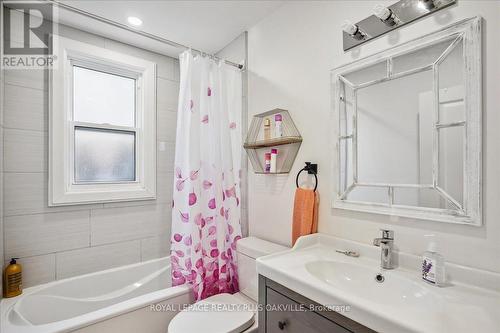 219 Rodgers Road, Hamilton (Bartonville), ON - Indoor Photo Showing Bathroom