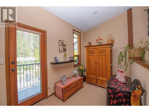 605 Larkspur, Vernon, BC - Indoor Photo Showing Other Room