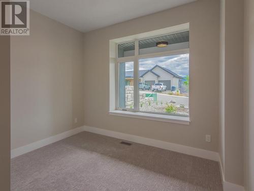 2752 Hawthorn Drive, Penticton, BC - Indoor Photo Showing Other Room