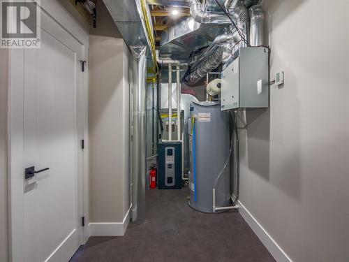 2752 Hawthorn Drive, Penticton, BC - Indoor Photo Showing Basement