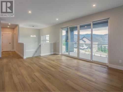 2752 Hawthorn Drive, Penticton, BC - Indoor