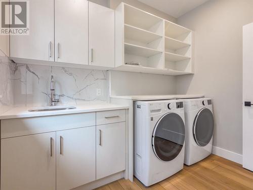 2752 Hawthorn Drive, Penticton, BC - Indoor Photo Showing Laundry Room