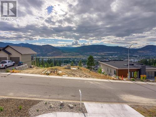 2752 Hawthorn Drive, Penticton, BC - Outdoor With View