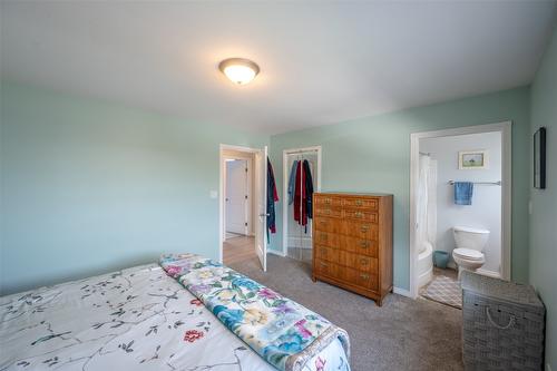 101-2002 Quebec Street, Penticton, BC - Indoor Photo Showing Bedroom