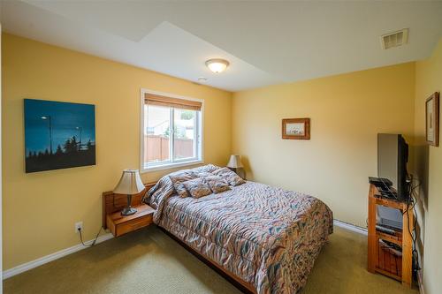 101-2002 Quebec Street, Penticton, BC - Indoor Photo Showing Bedroom