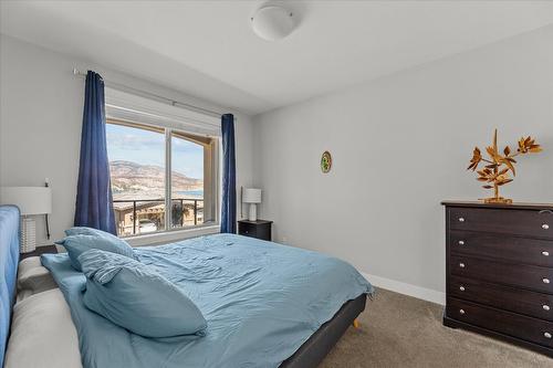 1796 Viewpoint Drive, Kelowna, BC - Indoor Photo Showing Bedroom