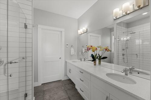 1796 Viewpoint Drive, Kelowna, BC - Indoor Photo Showing Bathroom