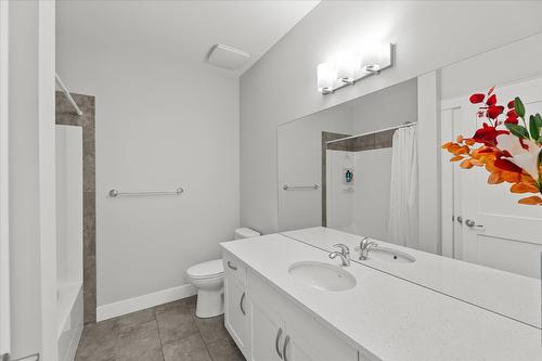 1796 Viewpoint Drive, Kelowna, BC - Indoor Photo Showing Bathroom