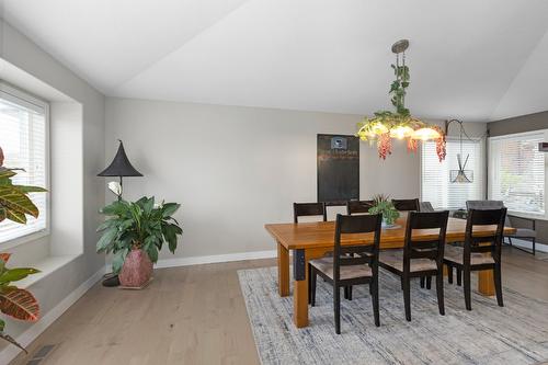 2304 Shannon Heights Place, West Kelowna, BC - Indoor Photo Showing Dining Room