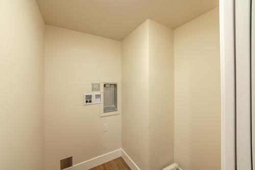 209-217 Elm Avenue, Penticton, BC - Indoor Photo Showing Other Room