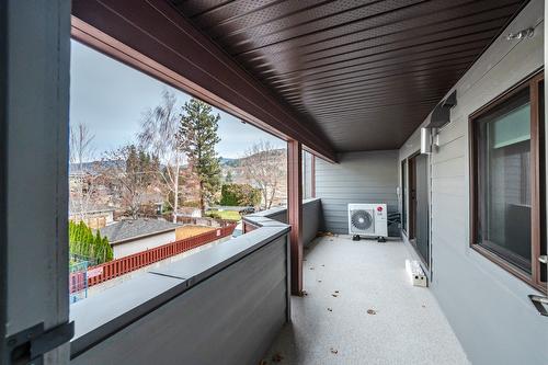 209-217 Elm Avenue, Penticton, BC - Outdoor With Exterior