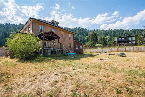 2489 Purdy Road, Castlegar, BC - Outdoor