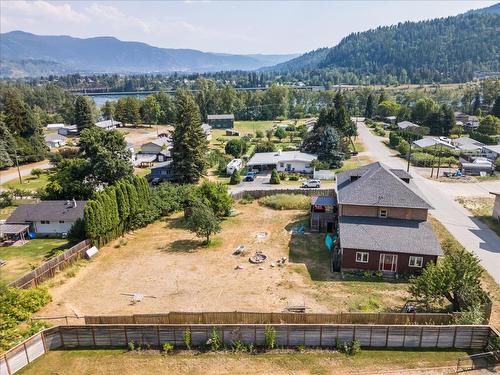 2489 Purdy Road, Castlegar, BC - Outdoor With View