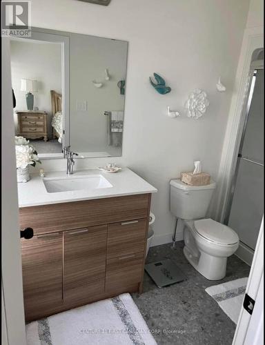 24 - 1781 Henrica Avenue E, London, ON - Indoor Photo Showing Bathroom