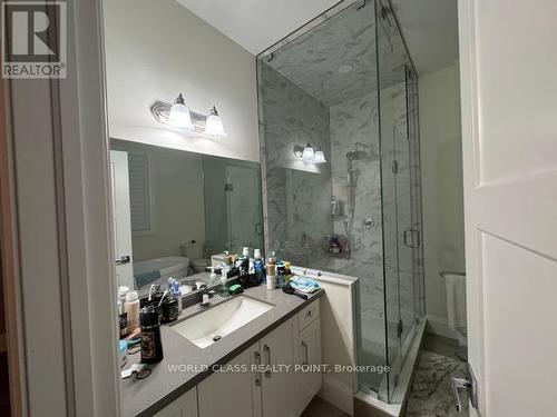 23 Higham Place, Clarington (Bowmanville), ON - Indoor Photo Showing Bathroom