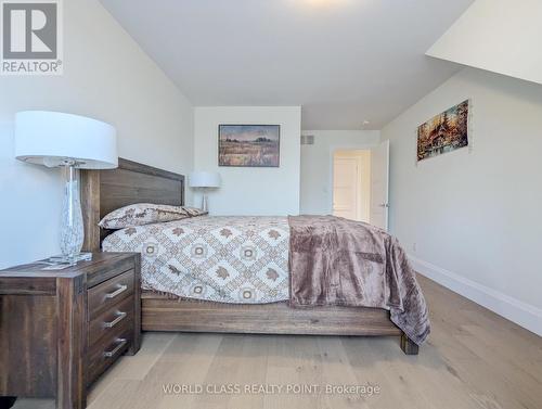 23 Higham Place, Clarington (Bowmanville), ON - Indoor Photo Showing Bedroom