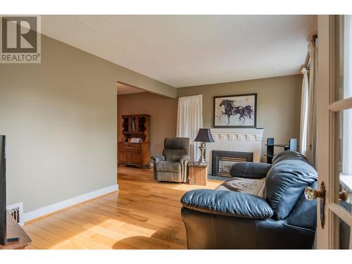 1189 Columbia  Avenue, Trail, BC - Indoor Photo Showing Living Room With Fireplace