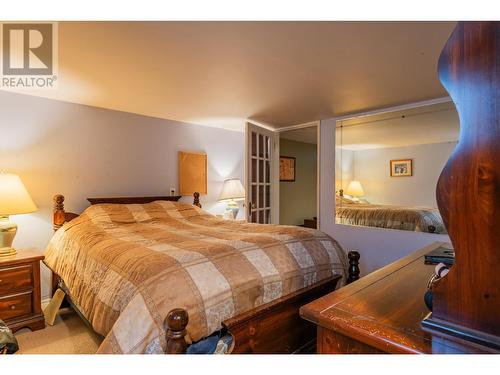 1189 Columbia  Avenue, Trail, BC - Indoor Photo Showing Bedroom