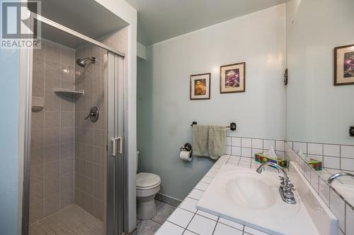 3549-3591 Aspen Lane, Prince George, BC - Indoor Photo Showing Bathroom